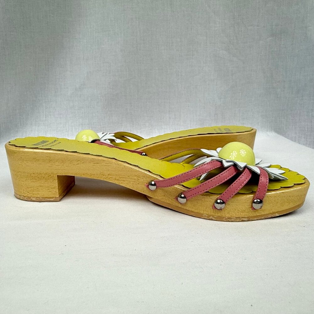 Moschino Cheap & Chic Vintage Platform Daisy Sandals with Wooden Heel, Size US 7 - Picture 6 of 13